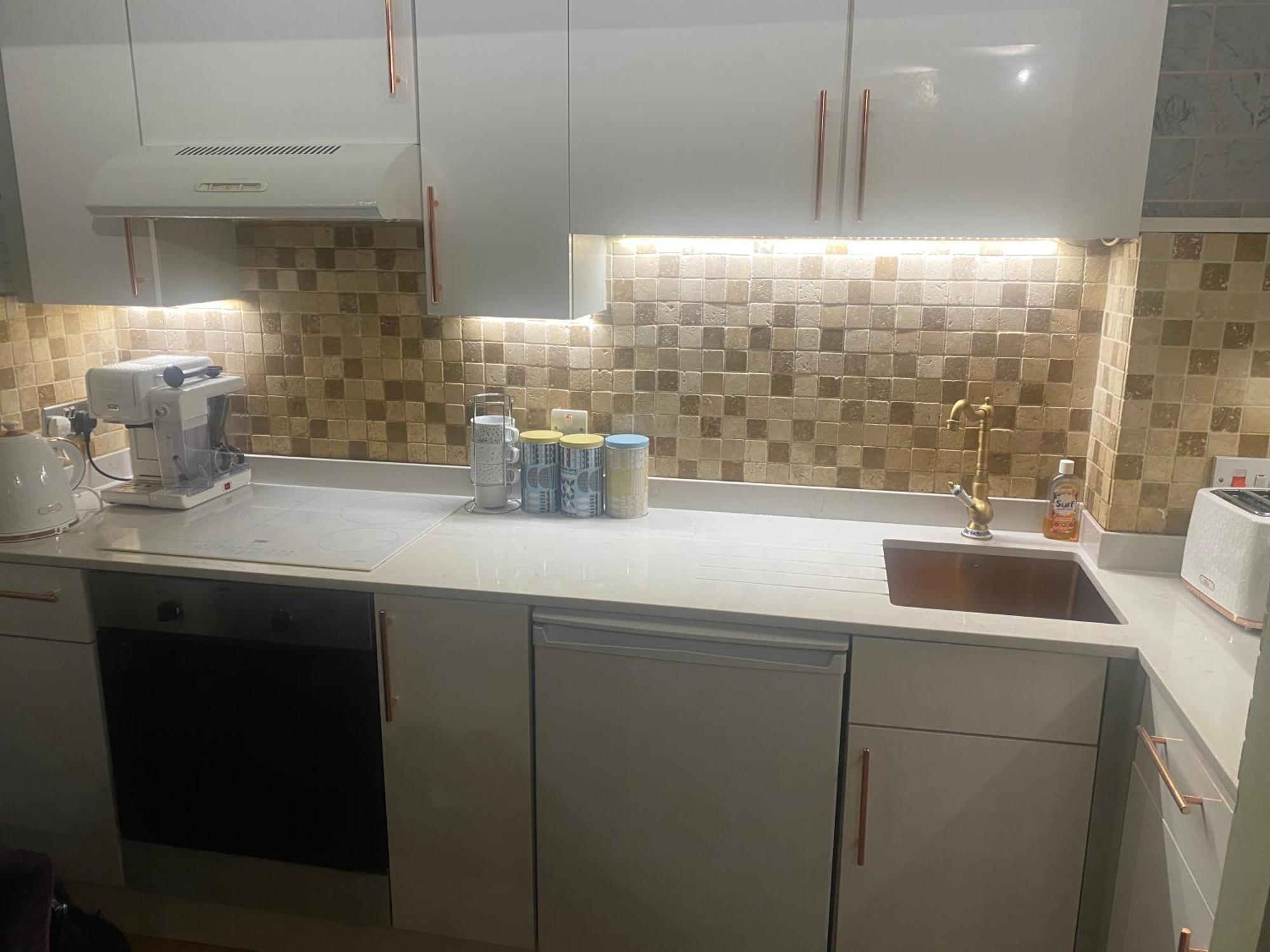 Quiet Lower Floor 2 Bed City Apartment With Private Patio Garden Μπαθ Εξωτερικό φωτογραφία