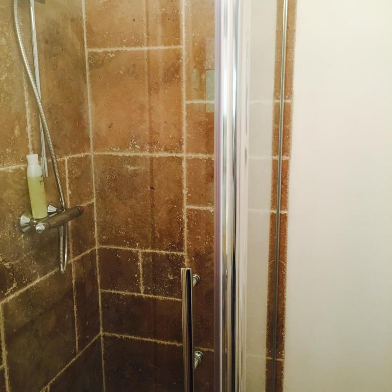 Quiet Lower Floor 2 Bed City Apartment With Private Patio Garden Μπαθ Εξωτερικό φωτογραφία